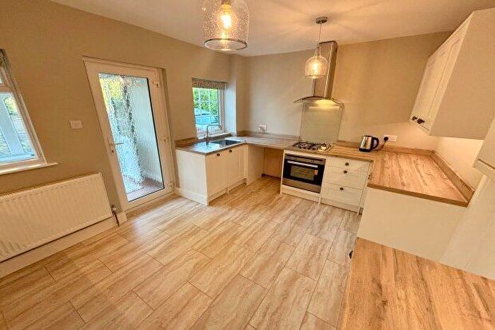 2 Bedroom Cottage To Rent In Burton Road, Lichfield, WS13