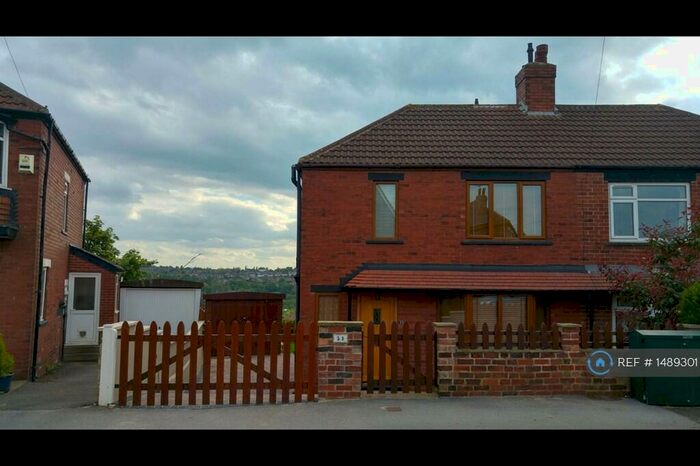 2 Bedroom Semi-Detached House To Rent In Eden Crescent, Leeds, LS4