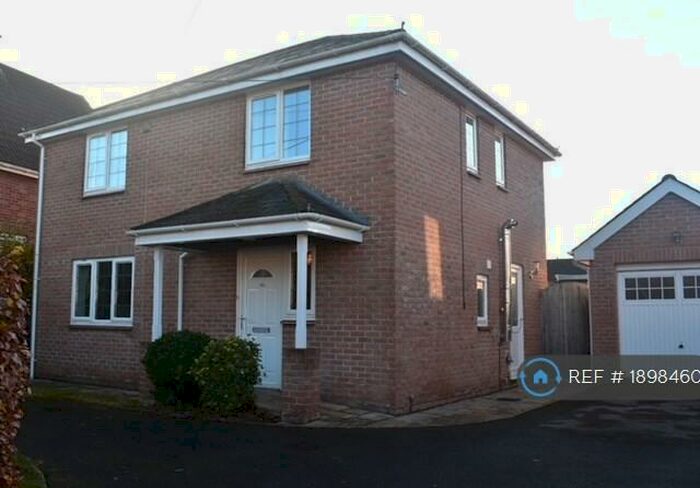 3 Bedroom Detached House To Rent In Grove Road, Exeter, EX5