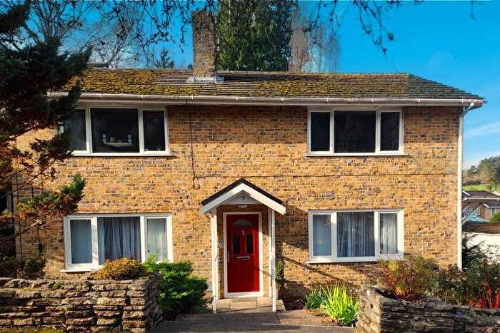 2 Bedroom Flat For Sale In Holly Dell, Southampton, SO16