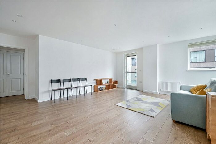 2 Bedroom Flat To Rent In Bessemer Place, London, SE10