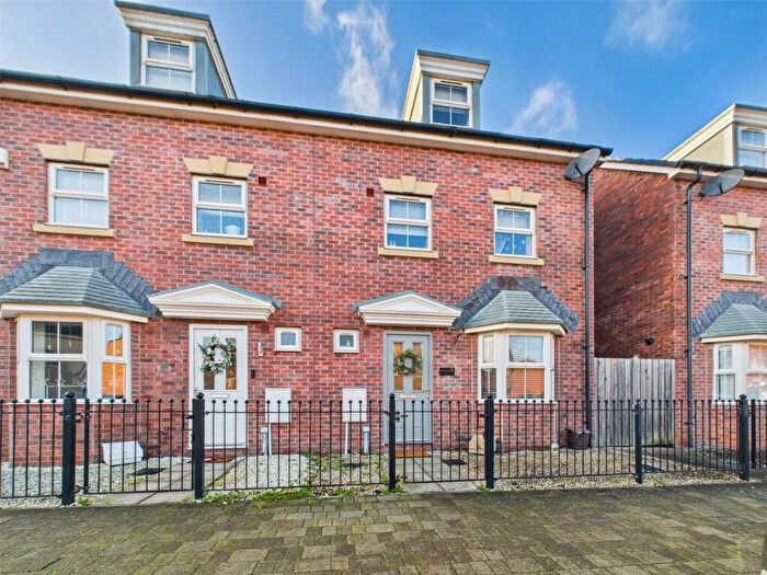 4 Bedroom Semi-Detached House For Sale In Swannington Drive Kingsway, Quedgeley, Gloucester, Gloucestershire, GL2