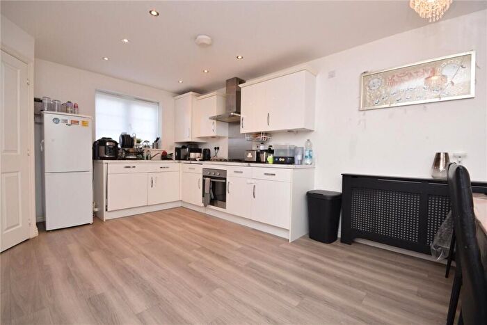 3 Bedroom Detached House To Rent In Estcots Drive, East Grinstead, RH19