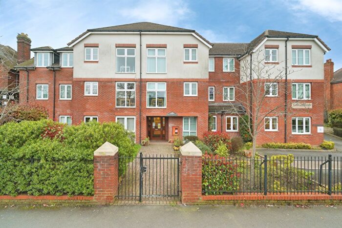 1 Bedroom Flat For Sale In Stratford Road, Hall Green, Birmingham, B28