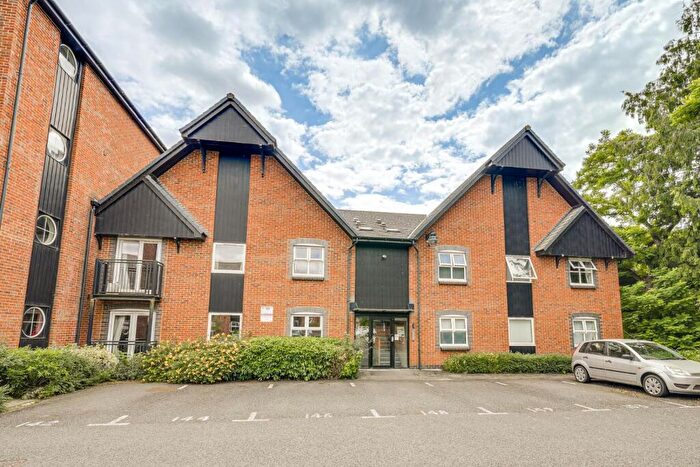 2 Bedroom Apartment For Sale In The Wharf, Leighton Buzzard, LU7