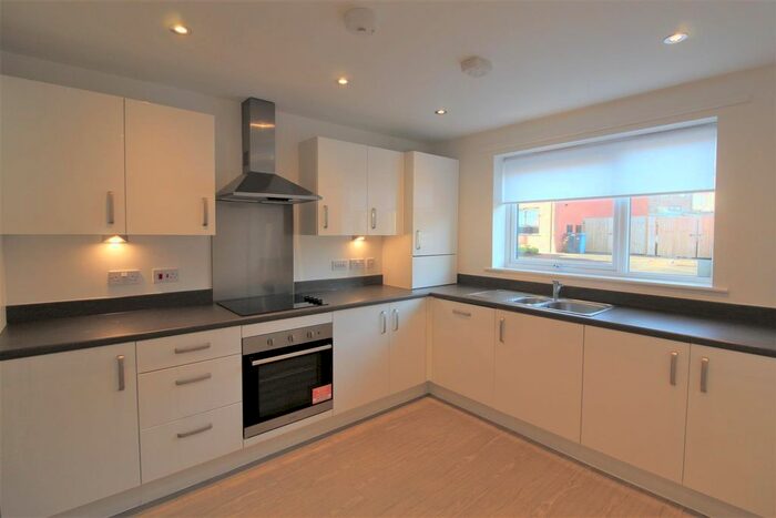 3 Bedroom Semi-Detached House To Rent In Princes Gardens, Sheffield, S2