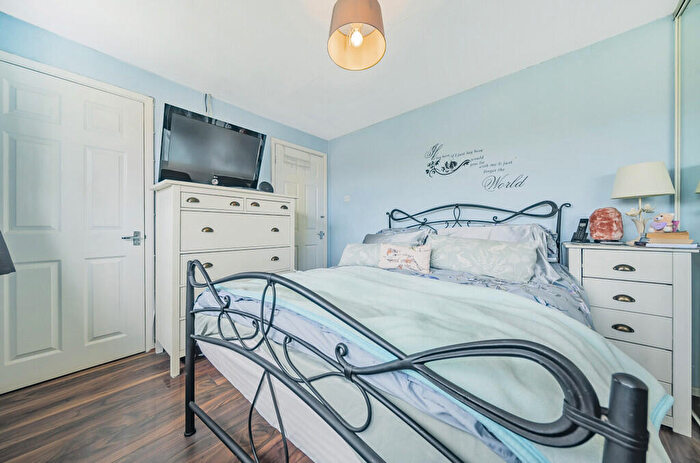 5 Bedroom Detached House For Sale In Meadow Way, Theale, Reading, RG7