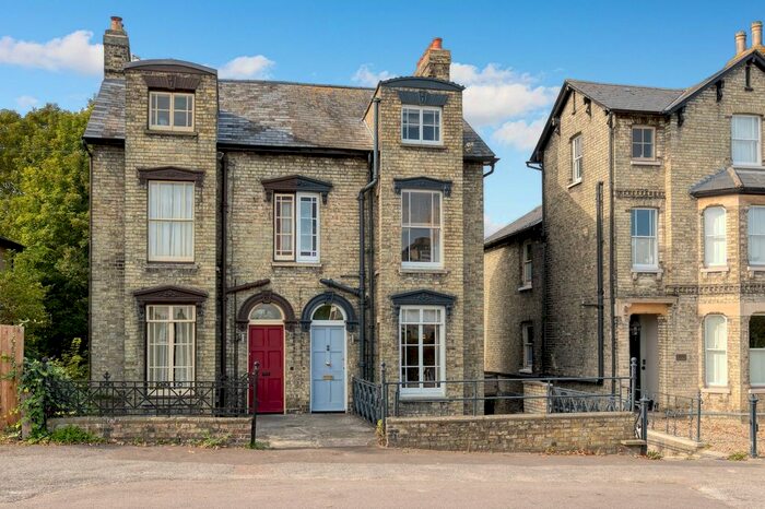 4 Bedroom Semi-Detached House To Rent In Old North Road, Royston, SG8