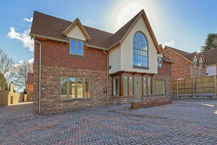 6 Bedroom Detached House For Sale In St. Leonards Street, West Malling, ME19