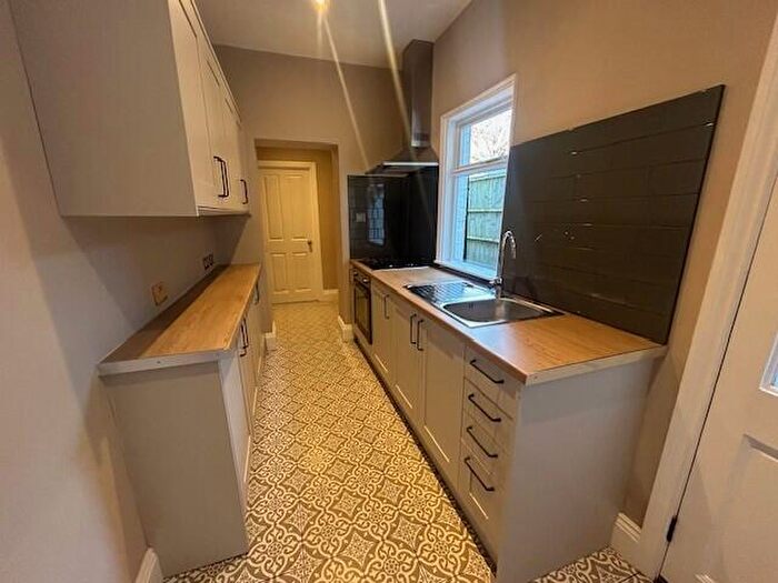 2 Bedroom House To Rent In Lyndon Road, Sutton Coldfield., B73