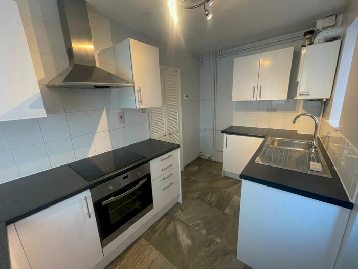 3 Bedroom Detached House For Sale In Owl End Walk, Yaxley, PE7