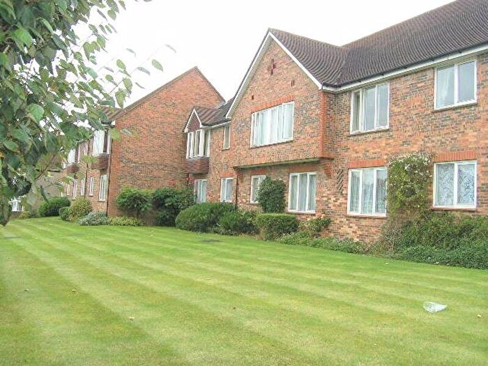 1 Bedroom Retirement Property For Sale In Hillside Gardens, Barnet, EN5