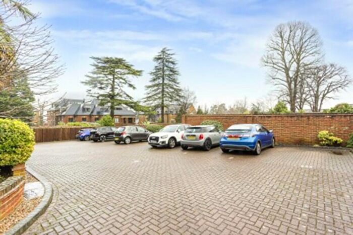 2 Bedroom Apartment To Rent In Albury Road, Guildford, GU1