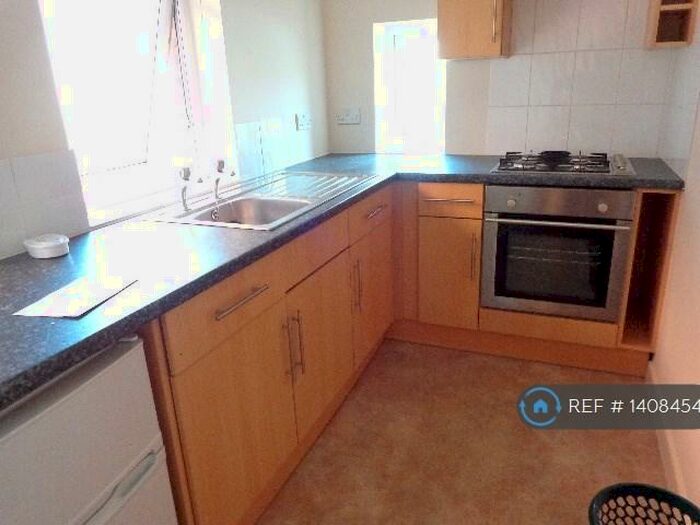 1 Bedroom Flat To Rent In Princess Rd, Branksome, BH12