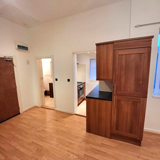 2 Bedroom Apartment To Rent In Crown Terrace, Nelson Street, Hyde, SK14