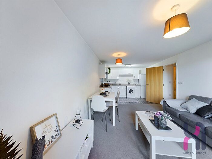 2 Bedroom Flat To Rent In Spinner House, A Elmira Way, Salford, M5