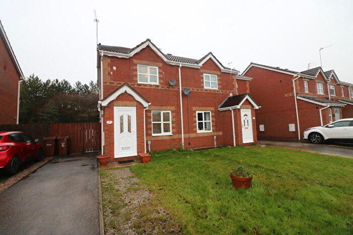 2 Bedroom Semi Detached House To Rent In Navigation Way, HU9