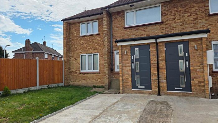 1 Bedroom Flat To Rent In Porters Way, West Drayton, UB7