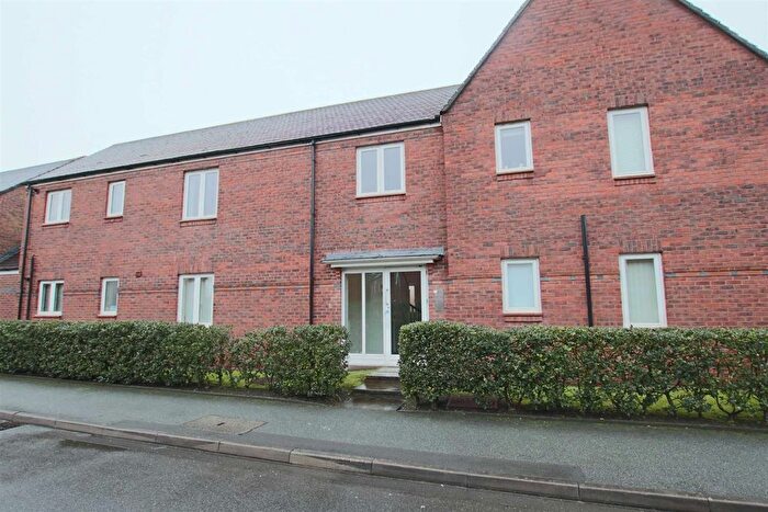 2 Bedroom Flat To Rent In Vaughan Road, Timperley, Altrincham, WA14