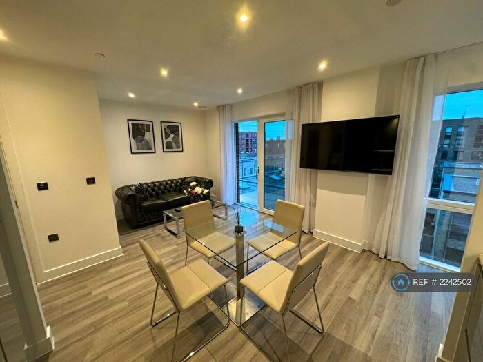 1 Bedroom Flat To Rent In Colindale Gardens, London, NW9