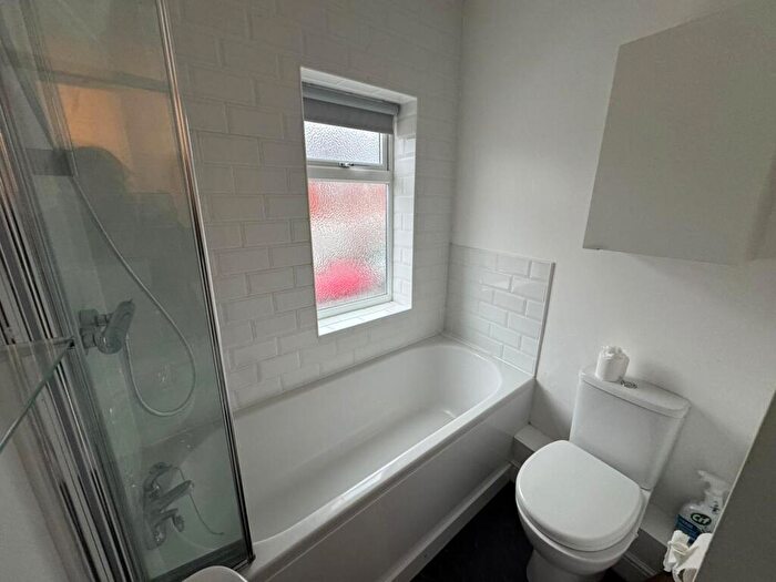 2 Bedroom House To Rent In Hawkins Road, CV5