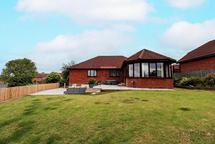 3 Bedroom Detached Bungalow For Sale In The Downings, Harthill, Sheffield, S26