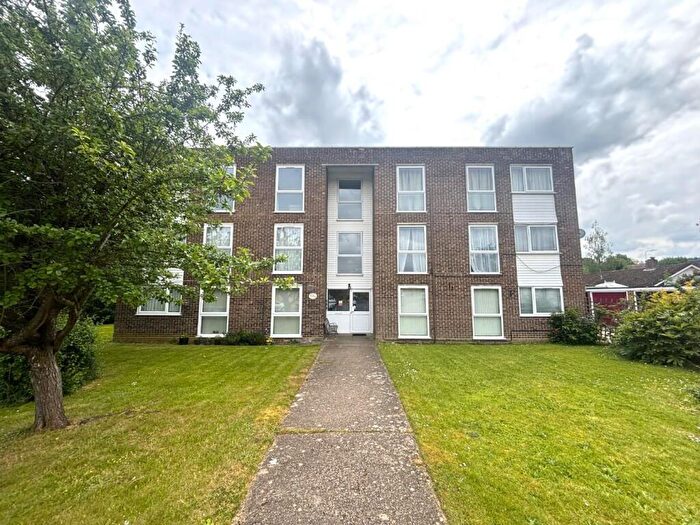 2 Bedroom Flat For Sale In The Elms, Burghley Close, Stevenage, SG2