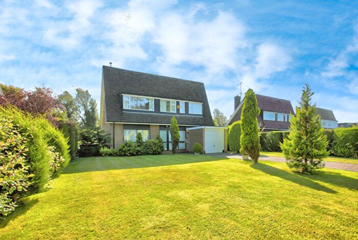 3 Bedroom Bungalow For Sale In Middle Drive, Ponteland, Newcastle Upon Tyne, Northumberland, NE20