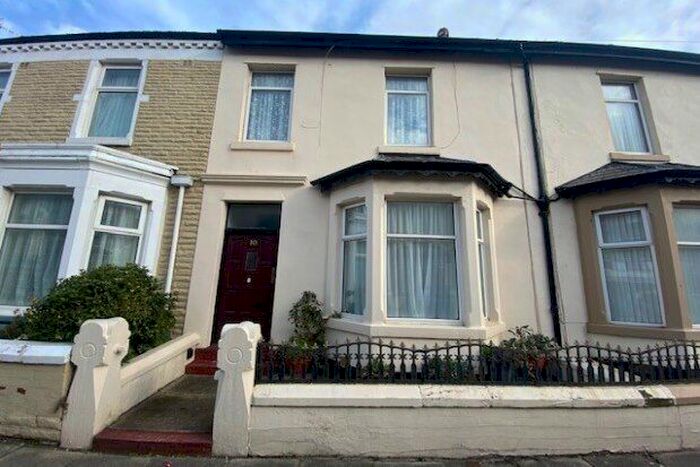 1 Bedroom Flat To Rent In Livingstone Road, Blackpool, FY1