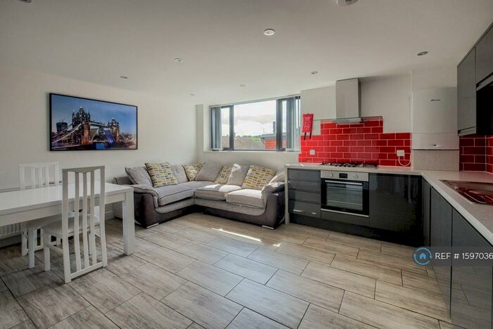 4 Bedroom Flat To Rent In Terry Road, Coventry, CV1