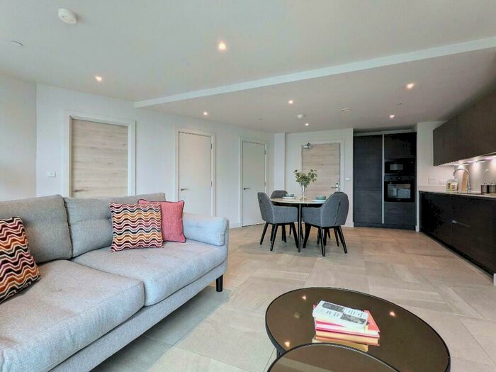 2 Bedroom Apartment To Rent In Angel Gardens, Manchester, M4