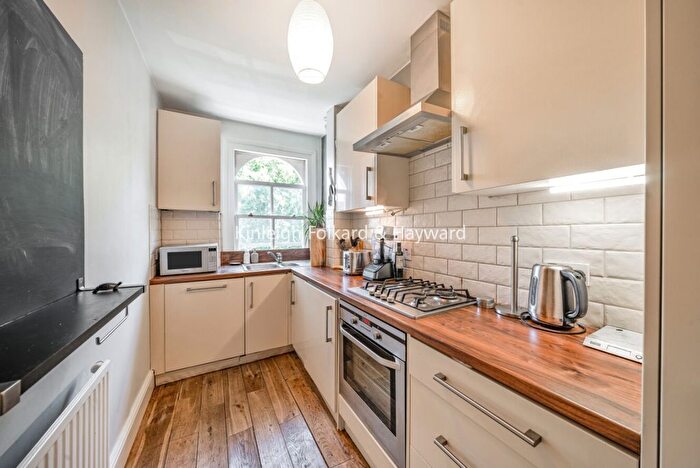 1 Bedroom Flat To Rent In Meadow Road, London, SW8