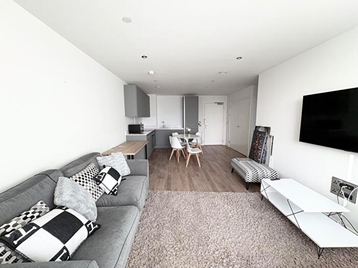 2 Bedroom Apartment To Rent In Oxygen Tower, Store Street, Manchester, M1