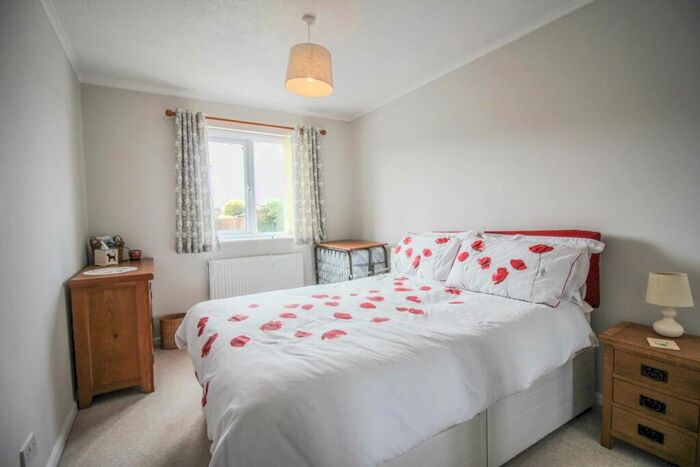 3 Bedroom Bungalow For Sale In Cornwallis Avenue - North Worle, BS22