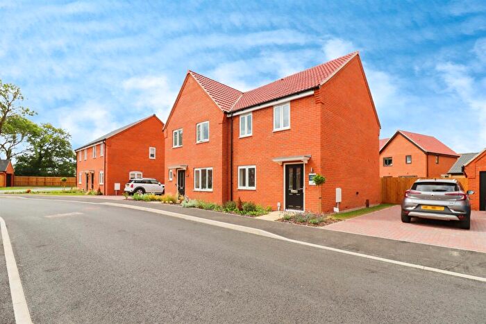 2 Bedroom Semi-Detached House For Sale In Mendham Lane, Harleston, IP20