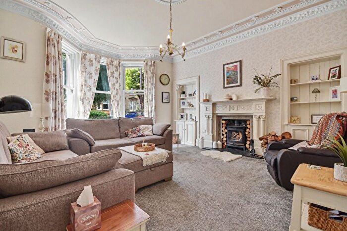 5 Bedroom Semi-Detached House For Sale In Ardgowan Street, Inverclyde, Greenock, PA16