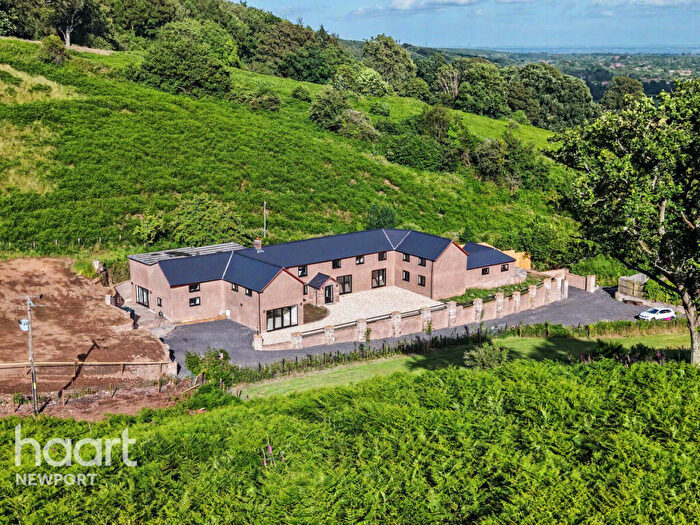 7 Bedroom Detached House For Sale In Well Lane, Chepstow, NP16