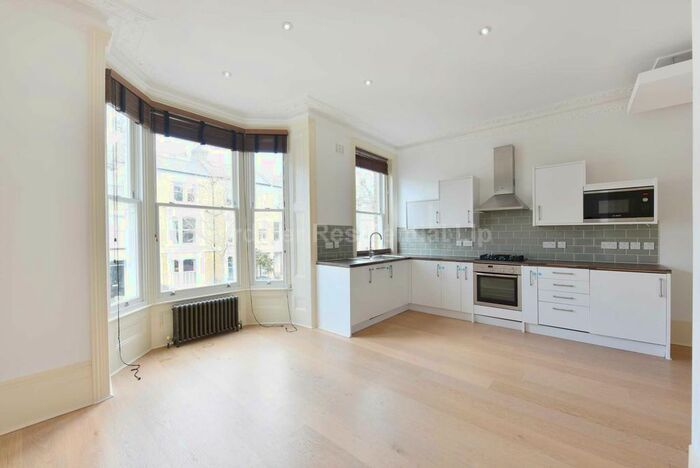1 Bedroom Flat To Rent In Cromwell Grove, Hammersmith, London, W6