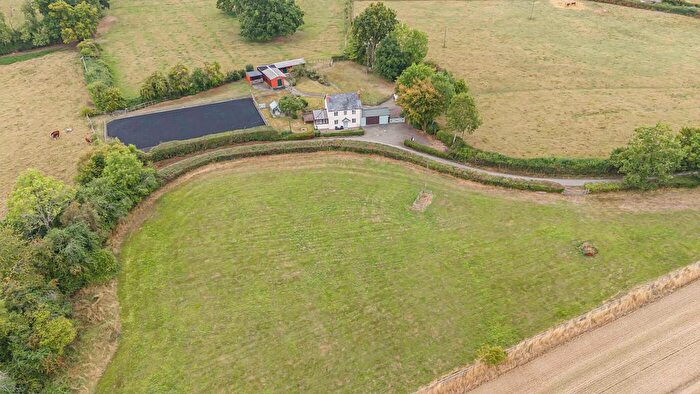 3 Bedroom Equestrian Property For Sale In Sunnyside, Dilwyn, Hereford, HR4