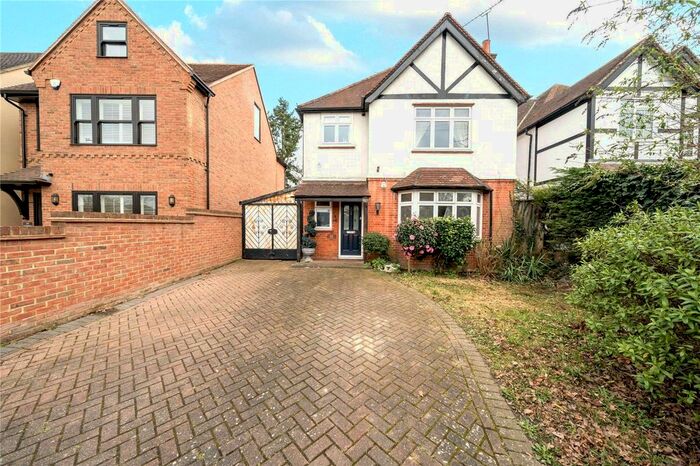 3 Bedroom Detached House To Rent In Goldsworth Road, Woking, Surrey, GU21