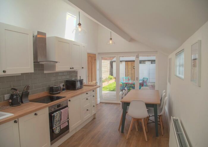 4 Bedroom House To Rent In Green Place Oxford, OX1