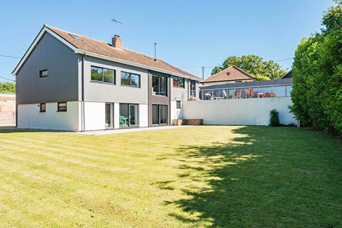 5 Bedroom Detached House For Sale In Sheringham Road, West Beckham, NR25