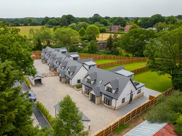 4 Bedroom Detached House For Sale In Fox Wood Chase, Ardleigh, Colchester, CO7