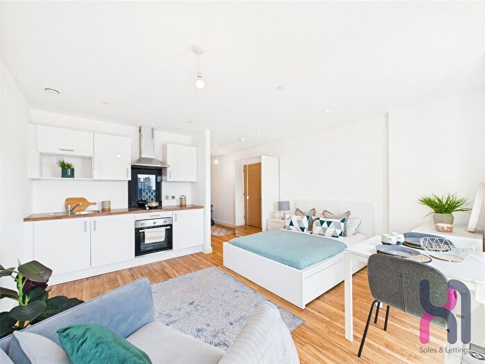 Studio To Rent In Media City, Michigan Point Tower D, Michigan Avenue, Salford, M50