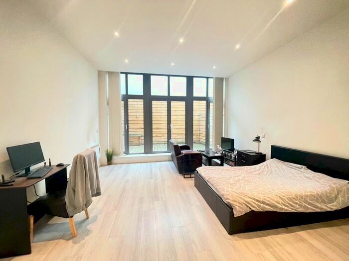 Studio To Rent In Talbot Skyline, Imperial Drive, Harrow, HA2