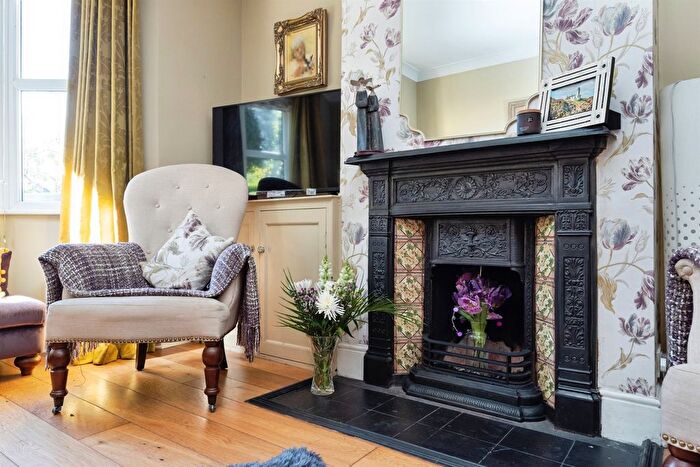 3 Bedroom Terraced House For Sale In Bretland Road, Tunbridge Wells, TN4