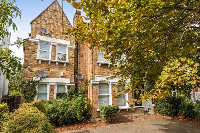 2 Bedroom Flat For Sale In Woolstone Road, London, SE23