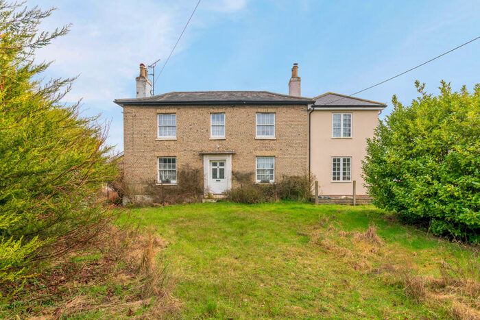 4 Bedroom Detached House For Sale In Old Road, Coggeshall, Essex, CO6