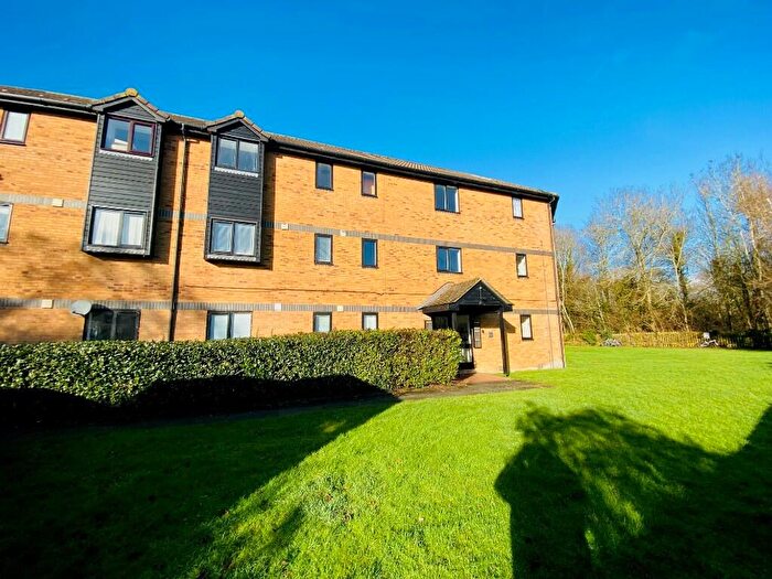 2 Bedroom Flat To Rent In Heron Drive, Bicester, Oxfordshire, OX26