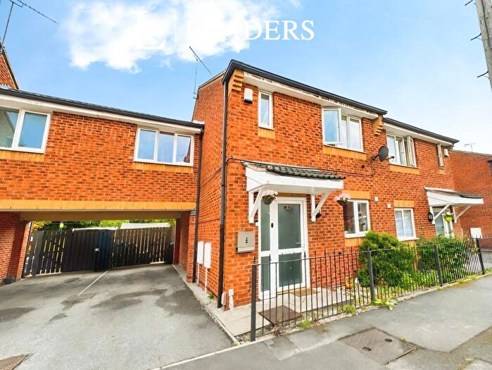 3 Bedroom Semi Detached House To Rent In Arundel Drive, NG19